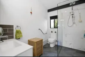 Modern 2 bedroom Unit in the beautiful Scenic Rim - Image 2