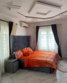 Appartement impeccable de 2 chambres à Lekki Ajah - Image 4