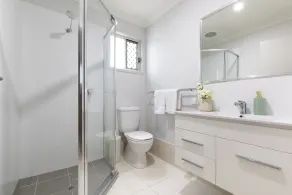 Smart Suites Self Check-in Apartments - Freney Park - Image 3