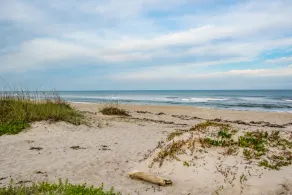 OCTOBER-NOVEMBER '26 PROMO BEACHFRONT PRISTINE PET FRIENDLY, 3 BEDROOM TOWNHOUSE - Image 5
