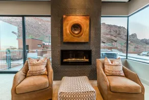 Luxury Service 3 King Suites & PRIVT Pool–Sleeps 8–Daily HK - Image 2