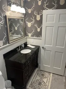 Private Renovated home 1.5 Miles to downtown Highlands! - Image 3