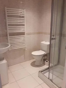 Maison dans hameau calme - Image 3