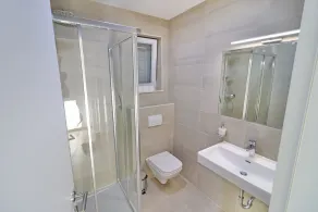 Voll ausgestattete Villa mit privatem Pool und Terrasse | Wasserblick - Image 2