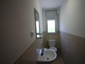 Modernes Apartment mit Pool- und Gartenanlage, nur 400 m vom Strand und nahe Radweg, ideal für Familien - Image 3