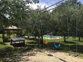En Drome provençale mazet de charme avec piscine - Image 2