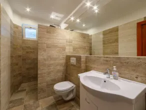 Holiday Home Zsuzsi by Interhome - Image 2