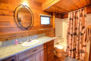 Treetops Cabin - Image 2