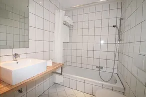 Ferielejlighed med gulvvarme, pejs og terrasse - Image 4