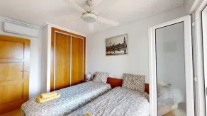 Apartamento vacacional con jardín, terraza y barbacoa - Image 3