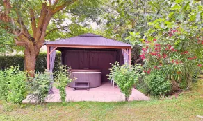 Gîte BOYER BAS med pool og spa - Image 2