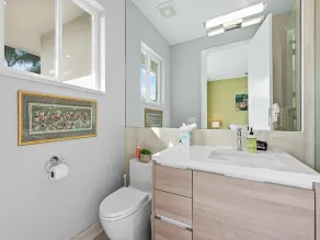 Välkommen till Avenue One, en rymlig och modern vattenvägspool hemma! Nyligen listad! - Image 2
