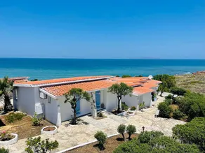 A HAVEN OF PEACE BY THE SEA - Image 3