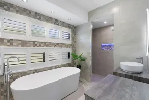 Luxury 5 bedroom home with private pool and spectacular ocean views - Image 3