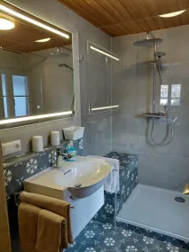 80 sqm apartment, 2 bedrooms to 5 pers., 2 balconies, sunny & quiet - Image 2