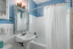 WALK 2 BEACH, HEATED POOL, PUTTING GREEN, 4be 2 ba, Tropical oasis - Image 3