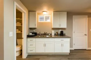 Seattle Launchpad - Cozy and Modern 2 BR Guest Suite - Image 3