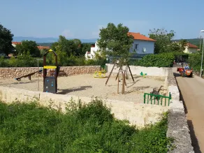 Holiday house, idyllic and in a quiet location, 3 bedrooms for 6 persons, in Sveti Anton - Image 3