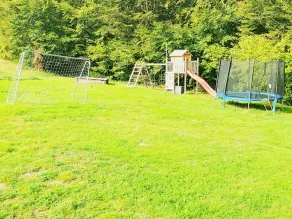 1-4 people, in the middle of nature, quiet location, playground, dogs allowed - Image 3