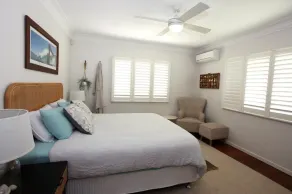 Family Beachfront House at Currimundi Lake - Image 5