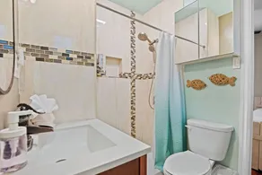 Cozy Beach Cottage, Walk to Everything! 2bed/1bath - Image 4