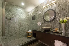 Spacious Villa in Las Vegas - Image 4