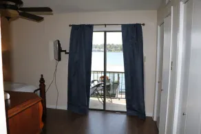 Waterfront Condo, Great Views, and Great Location. - Image 5