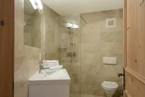 Apartamento-Casa de banho privada-Vista Montanha-Top 3 - Image 4