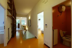 Room with private bathroom in Villa - Image 3