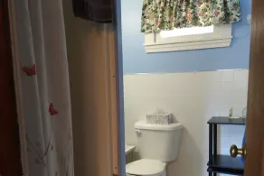 Pet-Friendly Fuldt Udstyret Hytte med vandudsigt i Downeast Maine, 4 sovepladser - Image 3