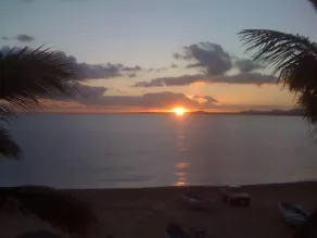 Casa del Sol: Location Location! Beachfront/Walking Distance to Everything! - Image 2