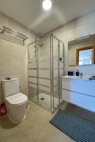 Apartamento 'Blanca' com vista para o mar, Wi-Fi e ar condicionado - Image 2