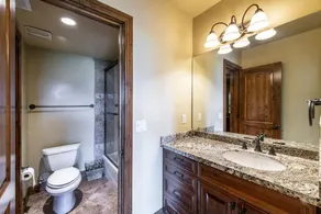 Luxury home with breathtaking  views, 10 min. to Mayflower Resort, 15 to gondola - Image 5