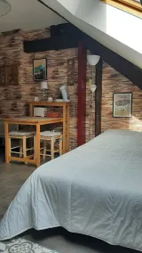 rent studio center of the village 2 people - Image 4
