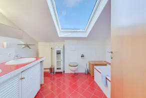 Bright Holiday Home “Muc City de Lux” with Balcony and Wi-Fi; Parking Available - Image 2