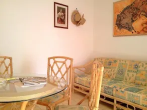 Vila Monte Luz - 1, Great apartment for 2 persons, pool, directly by the sea in prime location - Image 4