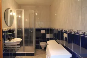 Apartamento na casa enxaimel renovada - Image 3
