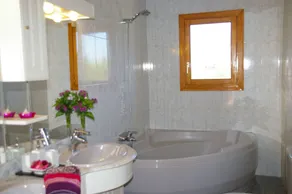 Tilbud septemberVilla Caricuao 250 m., 8 pax, pool 50 m., Barbacue, højde wifi - Image 3