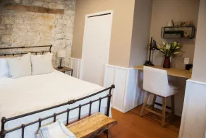 Relaxing Suite B \"The Sweetest Suites on the River\" on Historic Main Street - Image 3