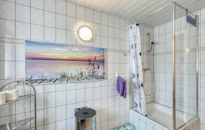 2 bedroom lovely apartment in Mirow - Image 5