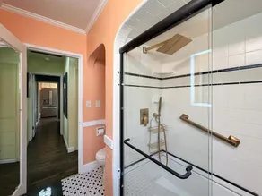 Magical-dwntwn Lodi, hot tub, firepit, wine tasting, backyard oasis - Image 3