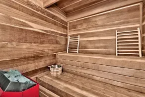Lakeview 3BR Tahoe retreat with sauna, balcony, and mountain views.Lx07 - Image 2