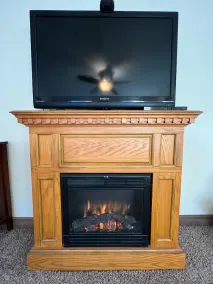 The (Veteran Owned) Hanover Hangout Guesthouse - cozy cottage w/ privacy + fun - Image 3