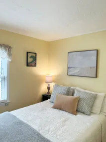 Scarborough Beach Cottage - Walk to the Beach   SUMMER 2027 BOOKING NOW - Image 5