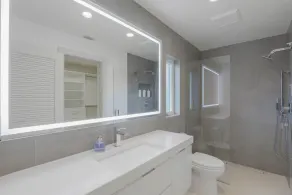Modern Oasis: Private Beach Access. Minutes from Downtown & Optional Golf Cart - Image 3