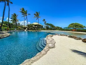 Private Unit - 4 Star Kauai Beach Resort, just steps to the beach - Image 5