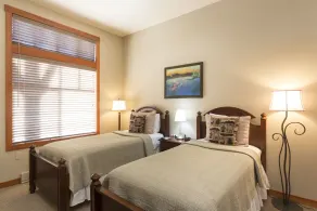 2403 - Two Bedroom Deluxe Eagle Springs East 2 Condo by RedAwning - Image 4