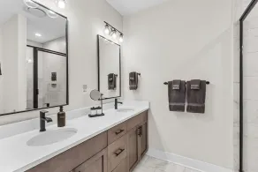 New Luxury Townhouse - Central to Downtown Greenville - Image 5