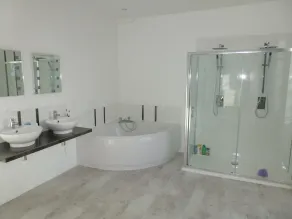 Sex sengs chateau med privat 15 meters pool beliggende på landet med udsigt - Image 2