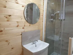 If you're looking for a quiet, private location to stay then The Hive is for you - Image 2